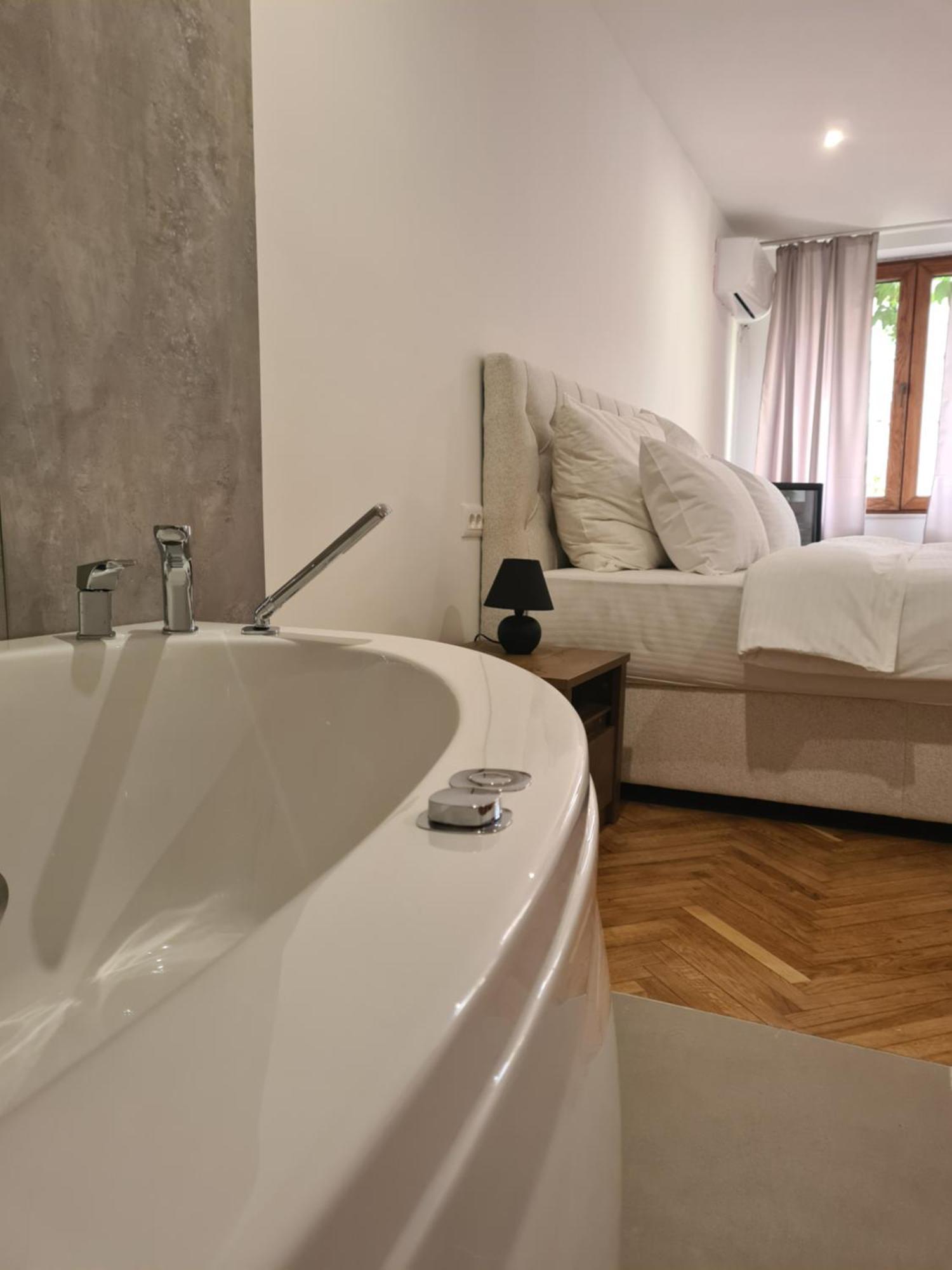 Fera Hotel Белград Екстериор снимка
