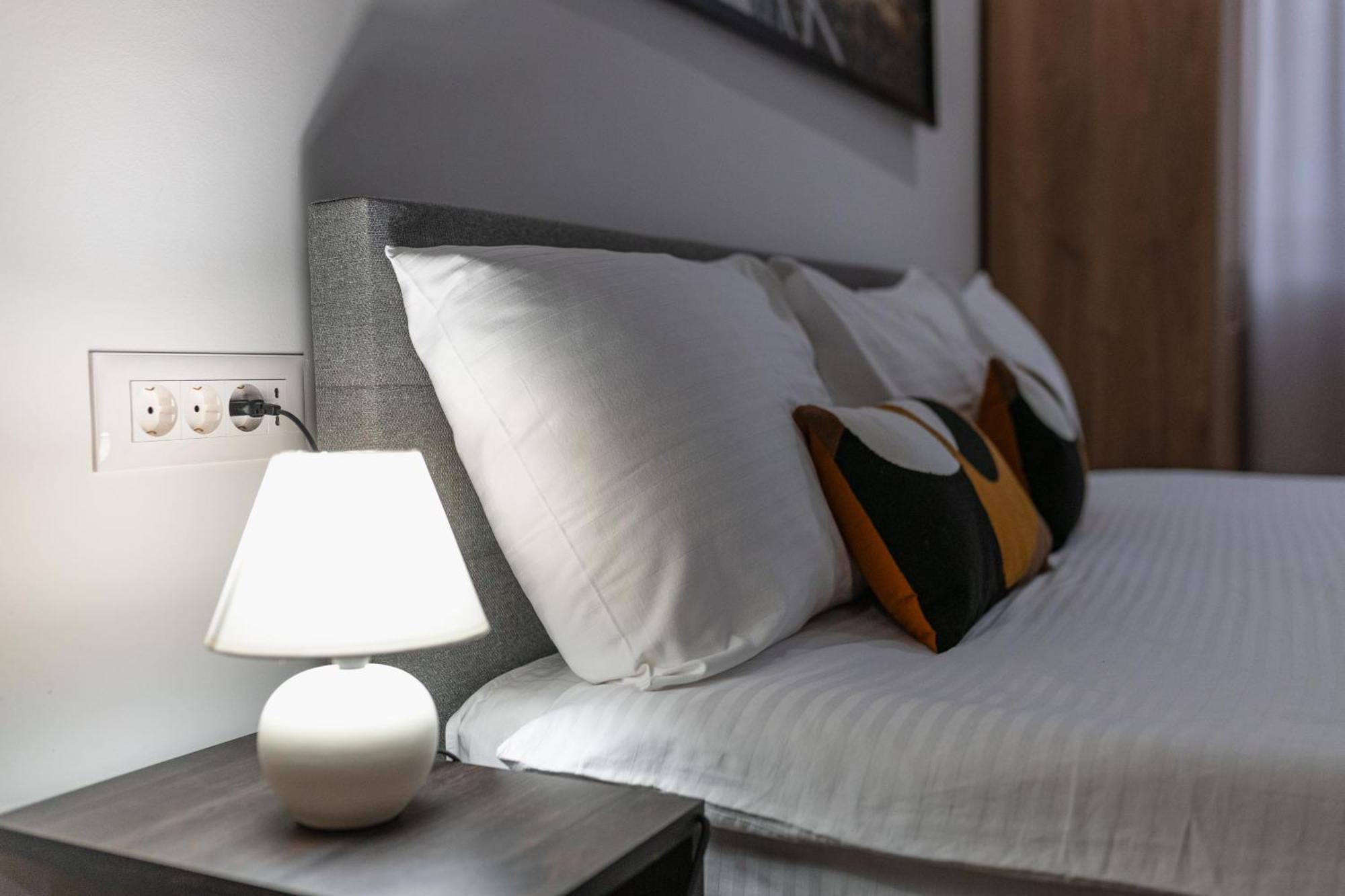 Fera Hotel Белград Екстериор снимка